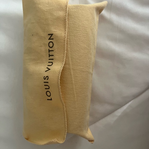 Louis Vuitton Red Clutch - Picture 3 of 16